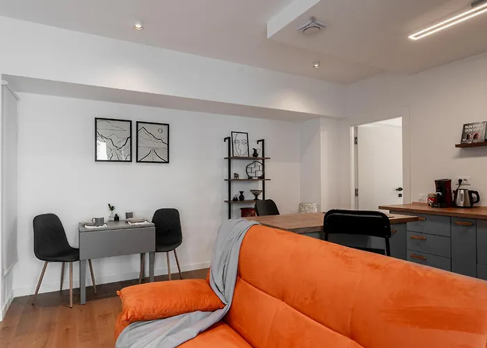 One Cotroceni Collection - Signature