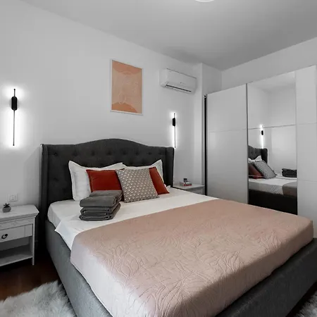 One Cotroceni Collection - Signature * Βουκουρέστι