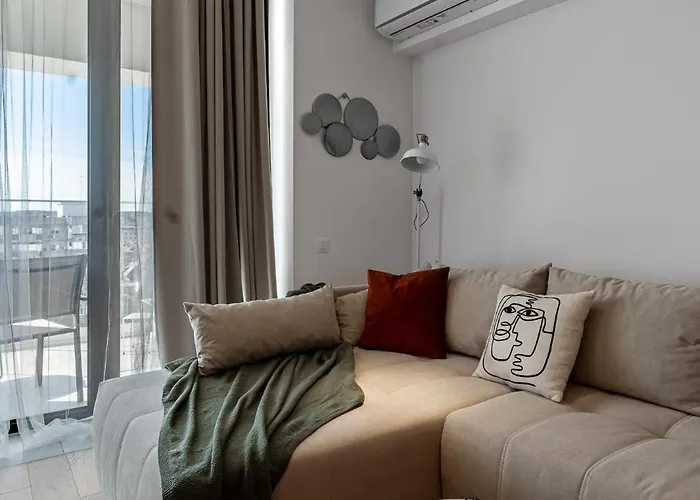 One Cotroceni Collection - Signature *